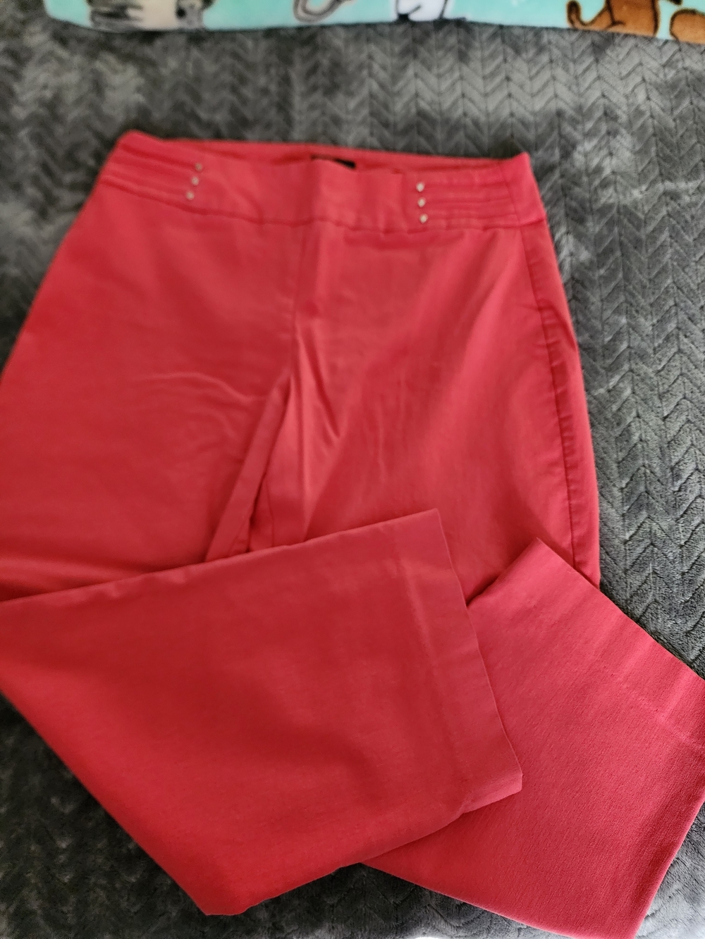 JM Collection Coral Stretch Capri Pants